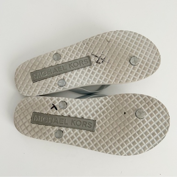 Michael Kors Metallic Silver Flip Flops - Picture 7 of 7